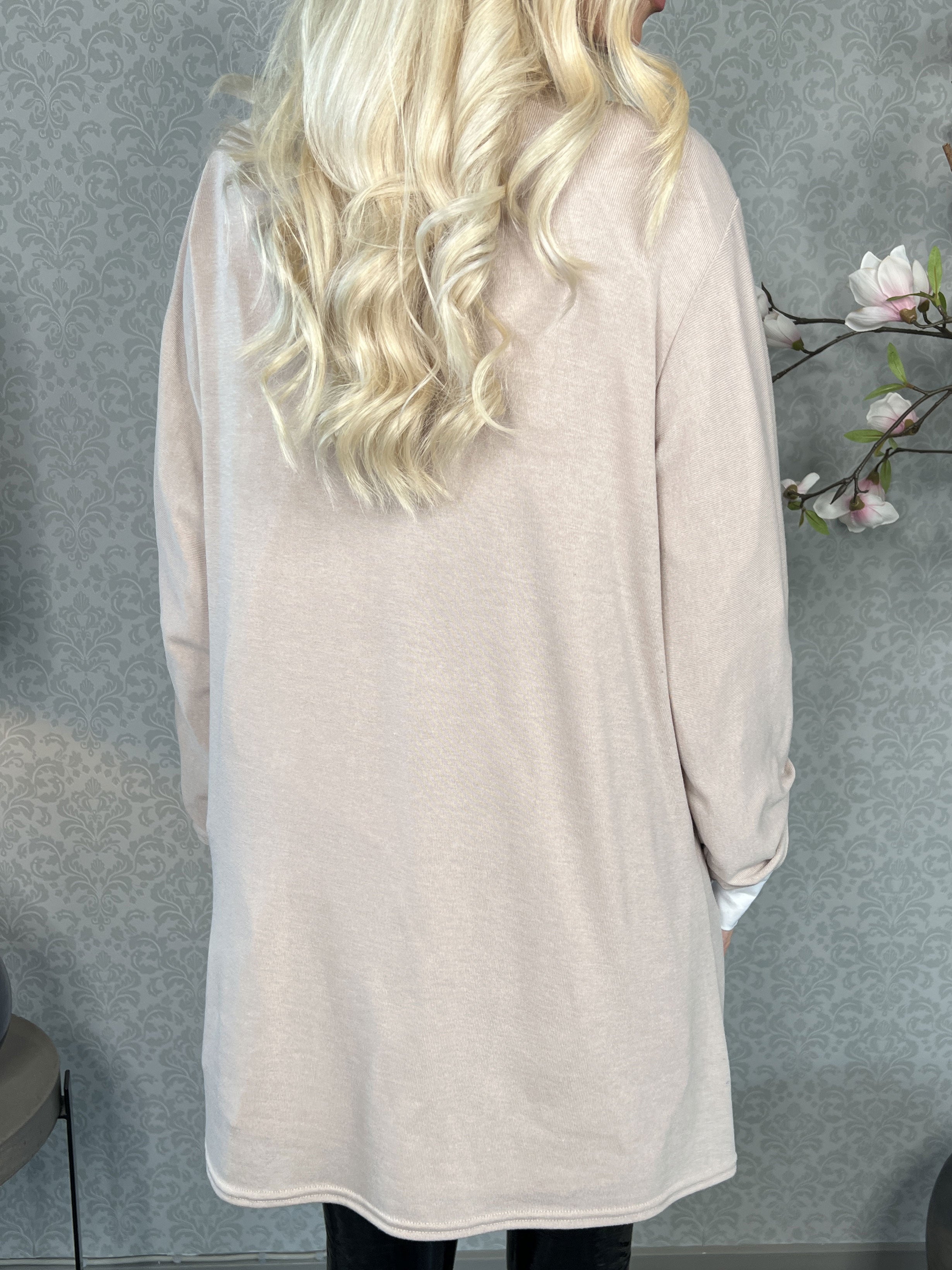 Nerea - Let strik med skrift foran